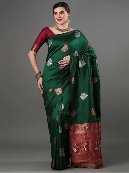 Villagius Radiant Rose Jacquard Banarasi Silk Ensemble